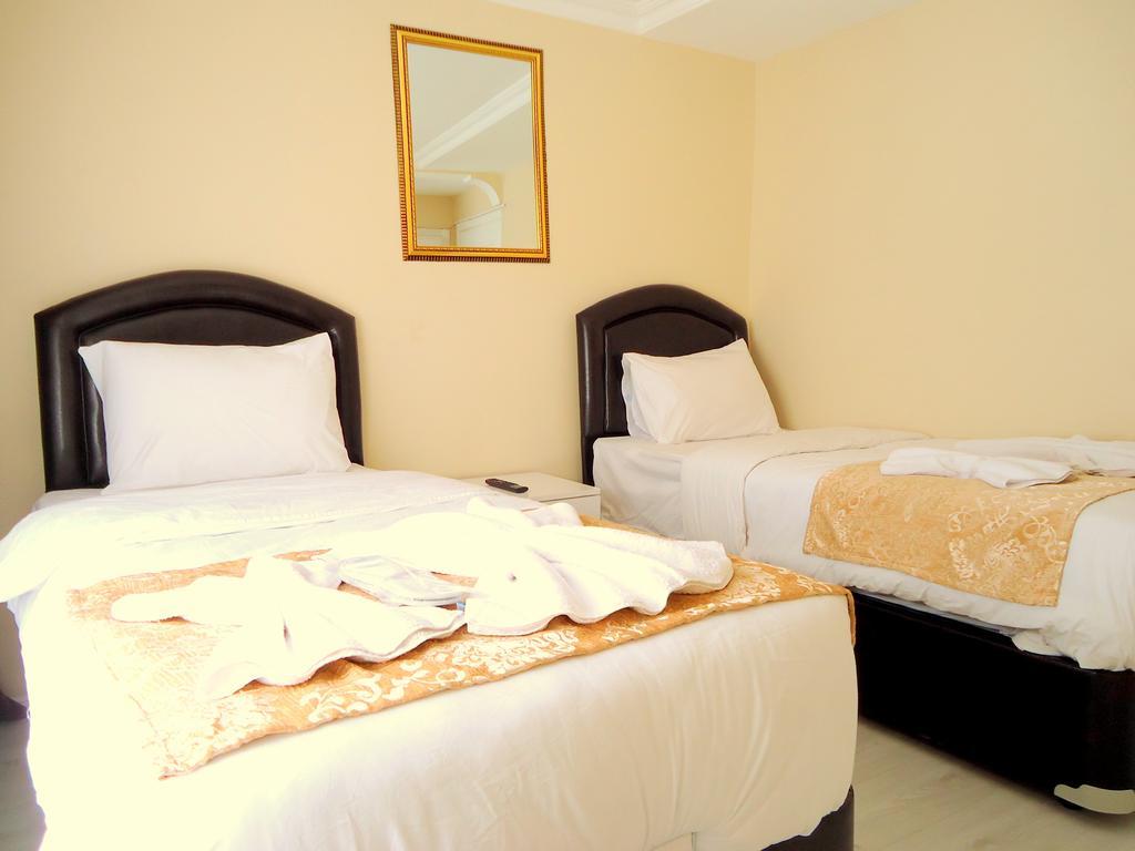 Tolga Hotel Стамбул Экстерьер фото
