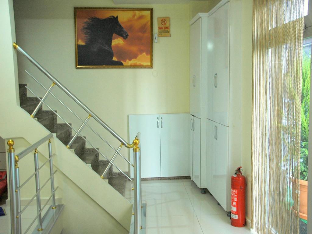 Tolga Hotel Стамбул Экстерьер фото