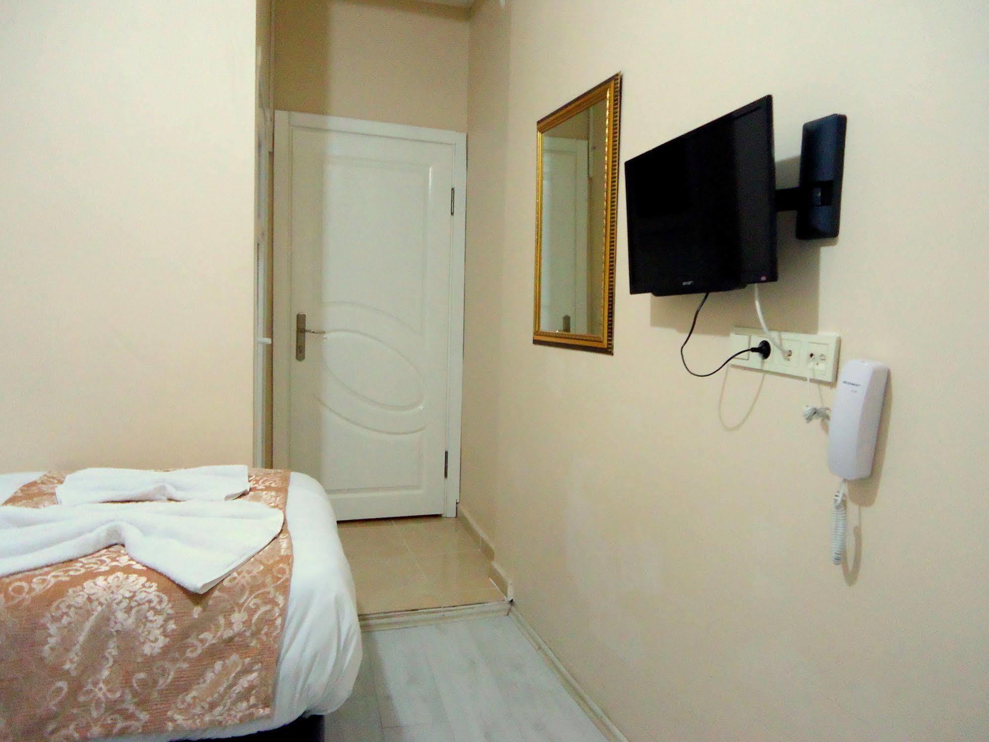 Tolga Hotel Стамбул Экстерьер фото
