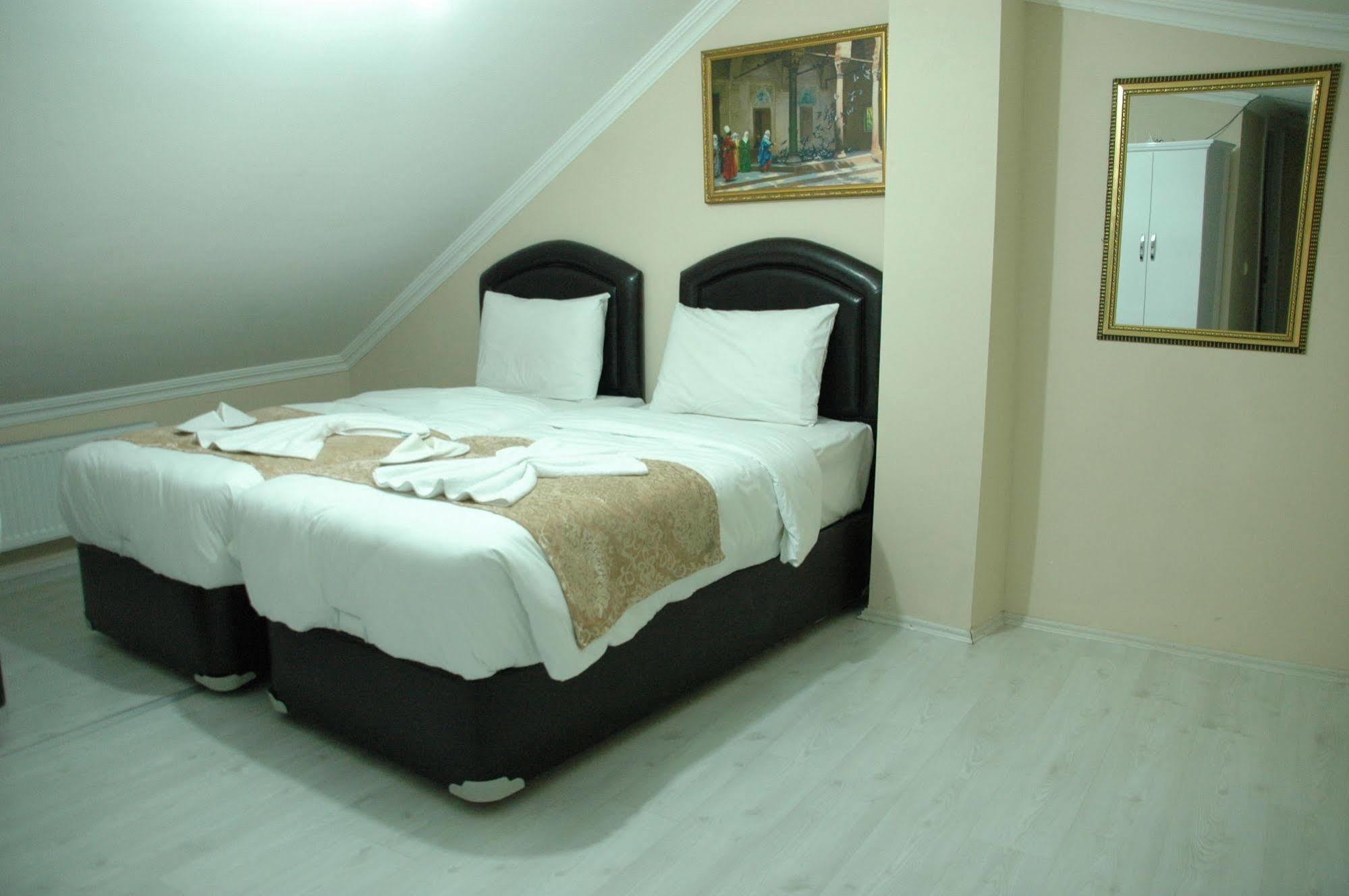 Tolga Hotel Стамбул Экстерьер фото